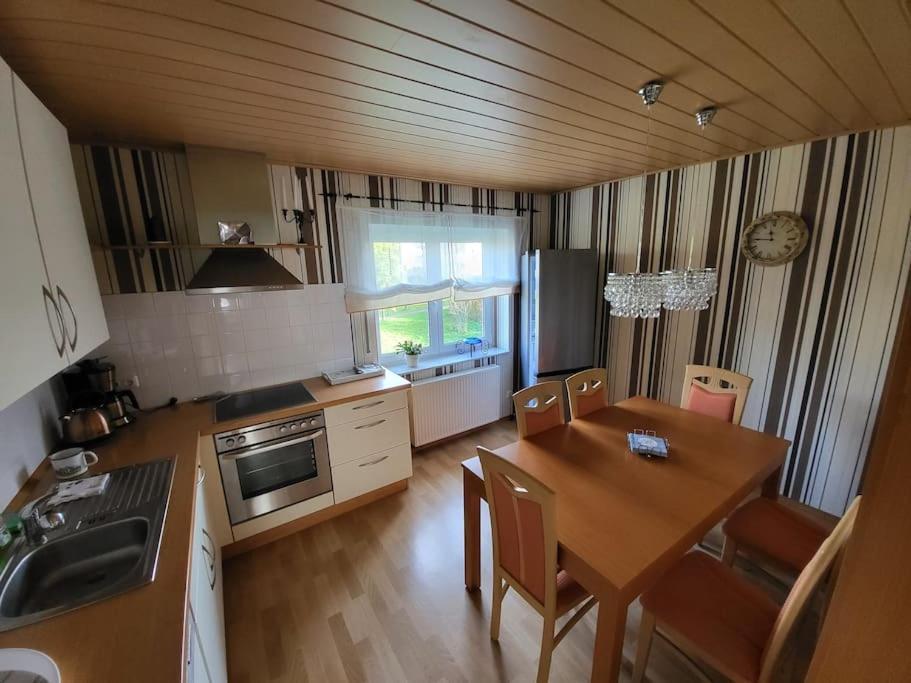 Schoene Wohnung Mit Eigenem Eingang Und Parkplatz Fulda Exteriör bild