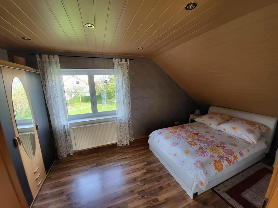 Schoene Wohnung Mit Eigenem Eingang Und Parkplatz Fulda Exteriör bild